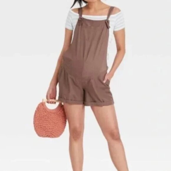 Isabel Maternity by Ingrid and Isabel Brown Dark Walnut Romper Overalls NWT - Picture 1 of 1
